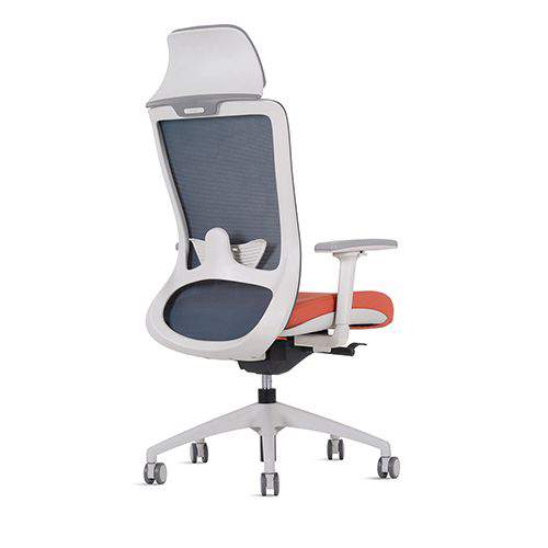 Кресло для руководителя с подголовником Winger III белый каркас ткань CW